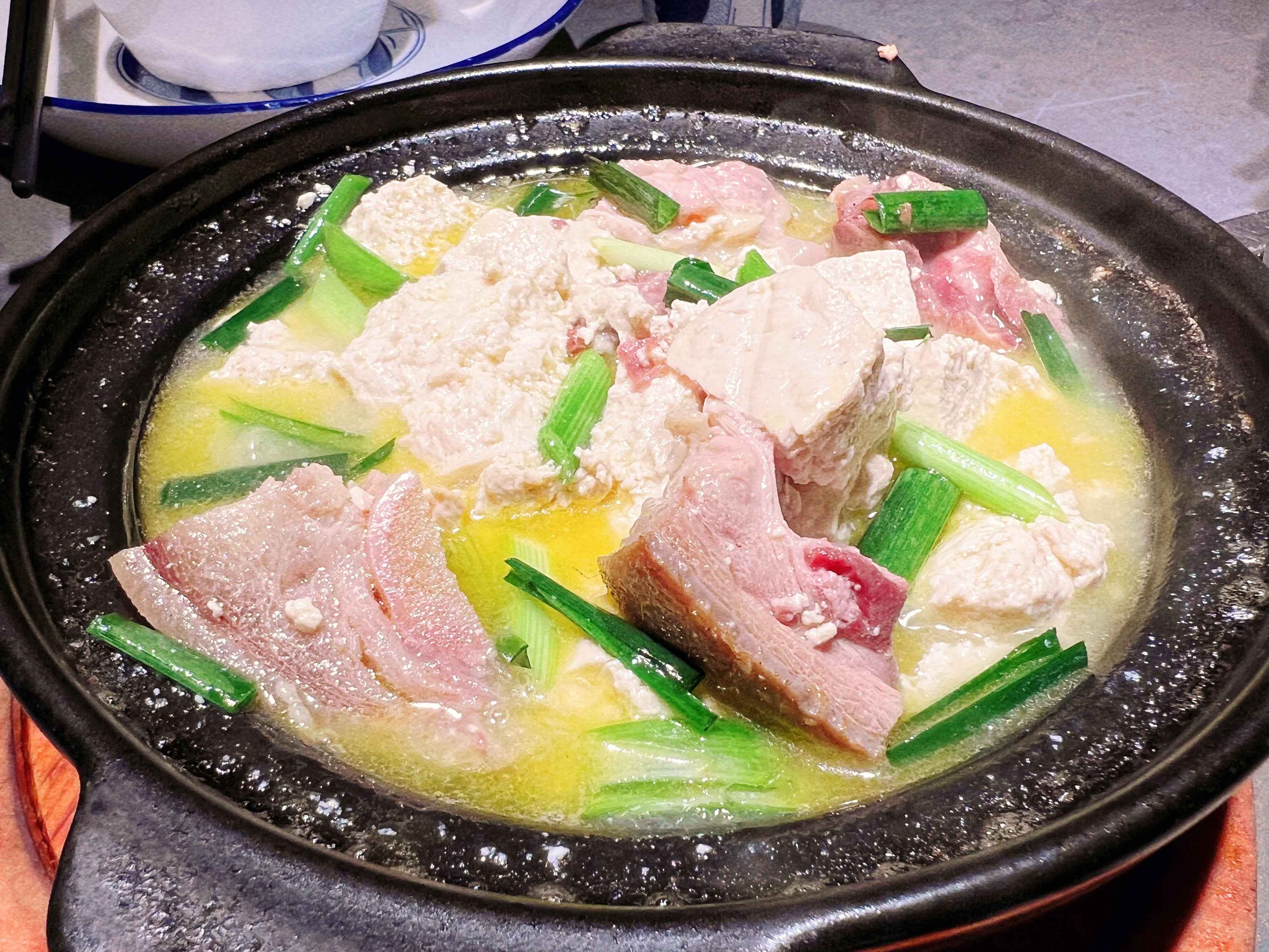 这周过的挺开心，盘活了一条我都想放弃的片子，吃了一顿好菜。这个月最后十天，基本不