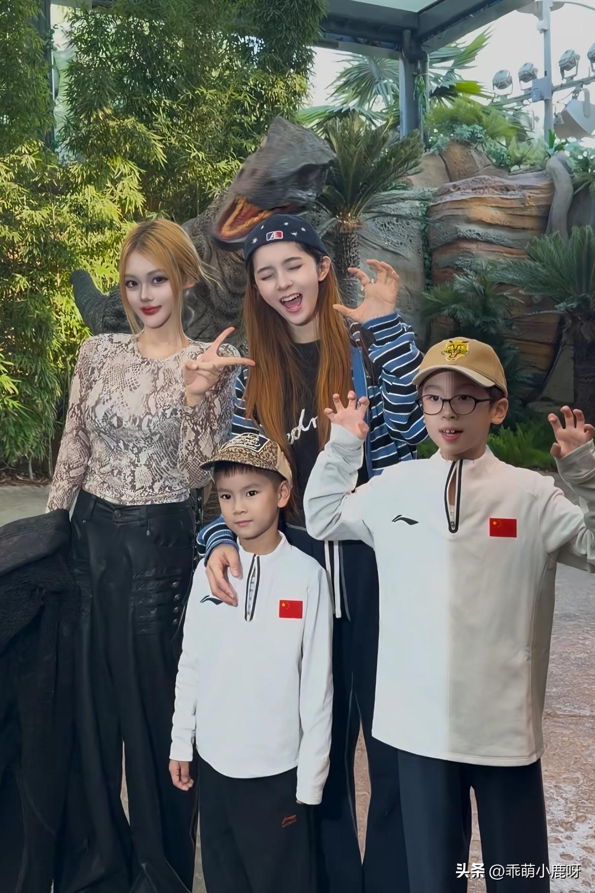梁靖崑老婆的亲妹妹发文：凉皮就怕她的眼神，二宝闷声又爱搞怪！
网友纷纷评论，凉皮