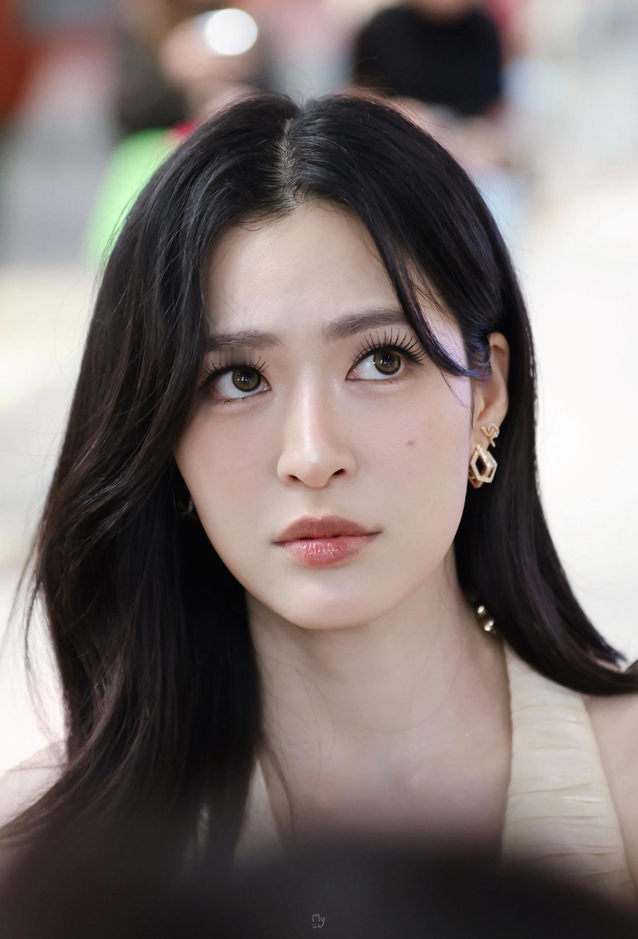260721 scotch线下饭拍
大眼宝宝崽

邝玲玲 ​ 专栏 · 邝玲玲｜