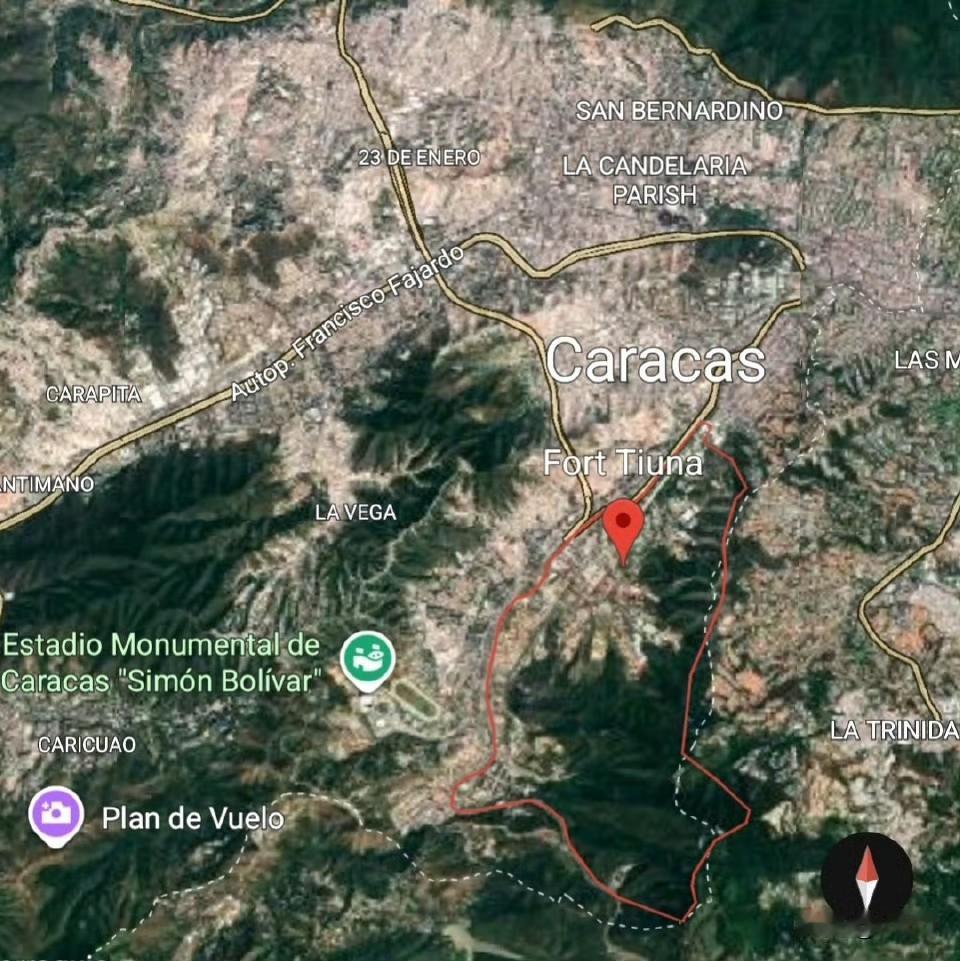 目前尚无进一步的美国轰炸消息，但美军直升机的去向及当前位置仍不明朗。部分美军直升