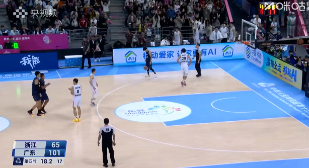 祝贺广东男篮时隔2届全运会，重新夺得全运会男子成年组金牌。上次看广东队全运会夺冠