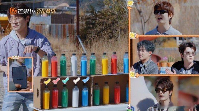 王铮亮也闯进了蒸蚌赛道王铮亮和蒸蚌梗的适配度绝了，颜料瓶子试探颜色 = 小猫摸纸