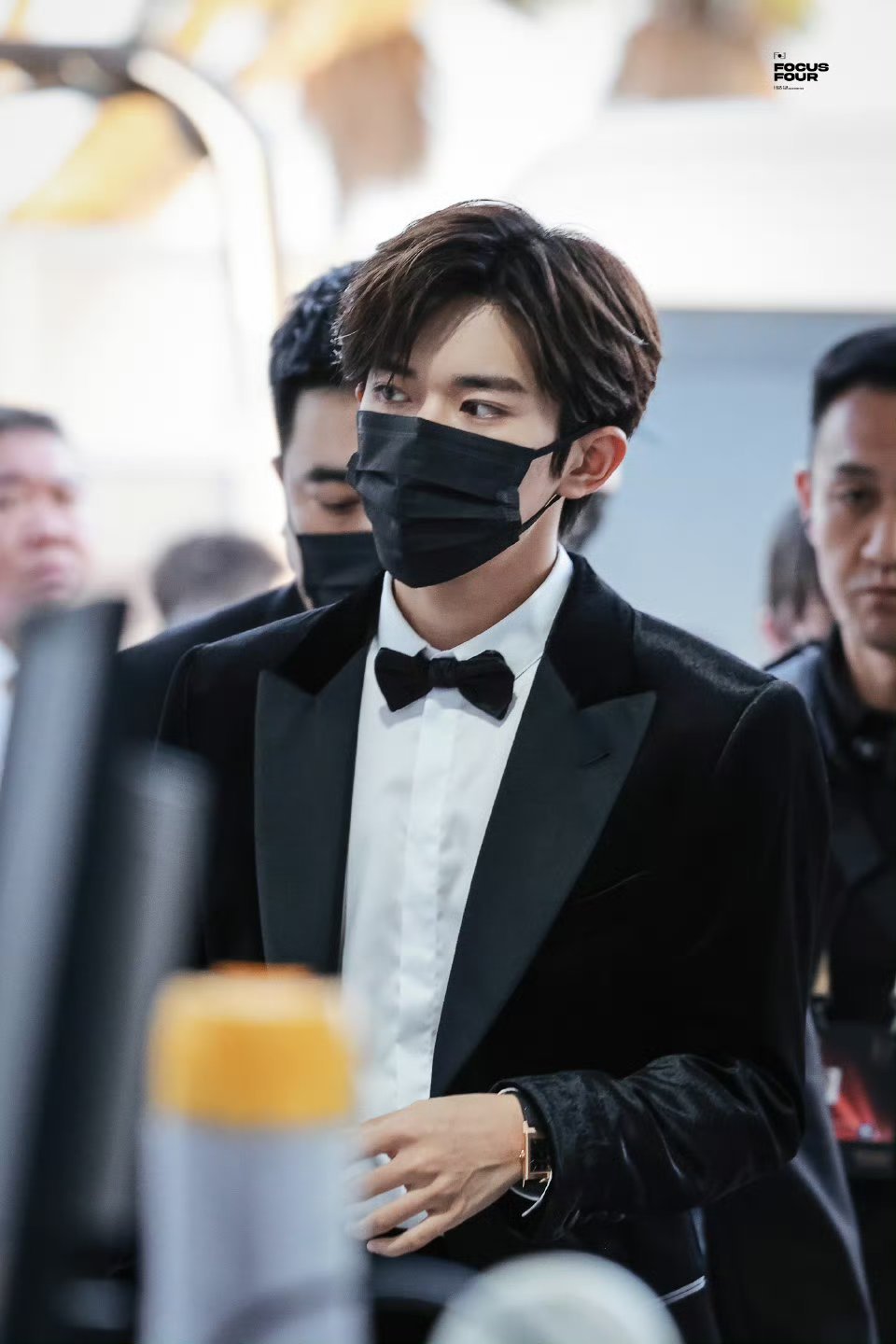 打着领结像小王子一样的就来了已经预热好几年了，希望今天有个好结果