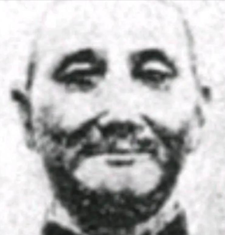 1934年，川军军长郭汝栋奉命带兵追剿红军，眼看就要追上，明明到手的战功就在眼前