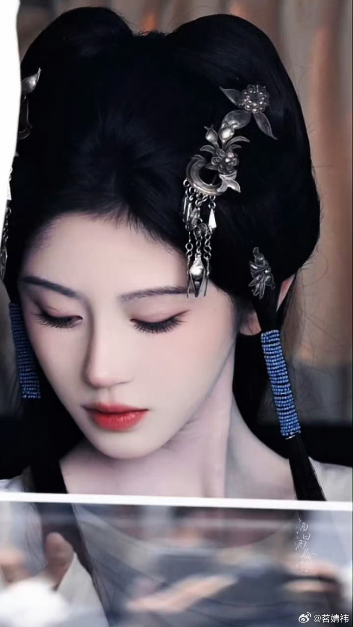 jjy鞠婧祎苏绿夏 jjy鞠婧祎万花世界 🥀OvO你会接纳我的小脾气嘛Gent