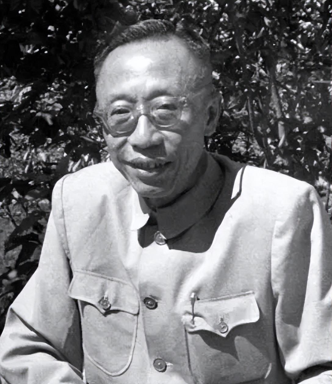 溥仪被特赦后，去看望了尚在人世的老太监，太监是如何称呼他的？

1959年，末代