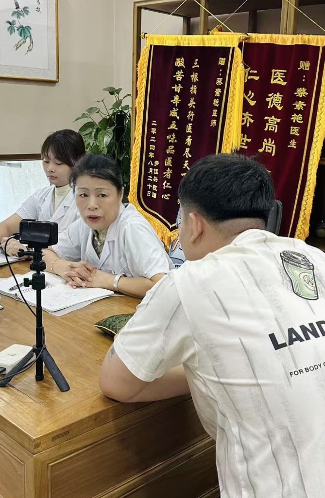 手淫十年，身体会有什么变化？

不少人十几岁开始手淫，一晃就是十年。年轻时感受不