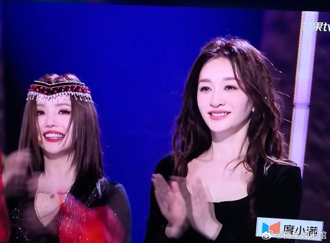 李小冉到底怎么保养的，50了看着比20岁还年轻