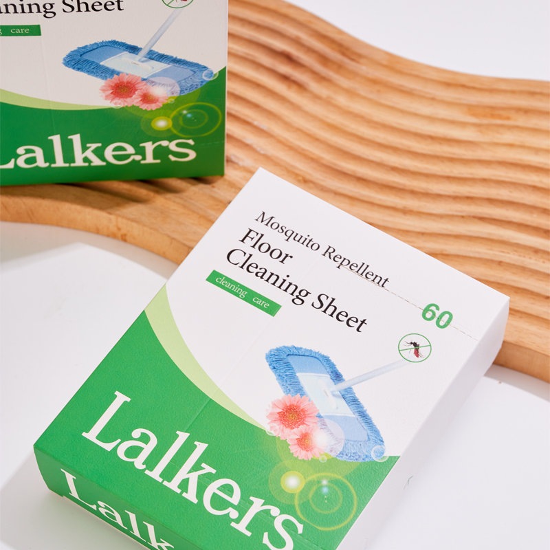 大家是不是只用清水拖地，没消过毒螨虫、霉菌、细菌、病毒肆虐，地板的消毒和清洁是非