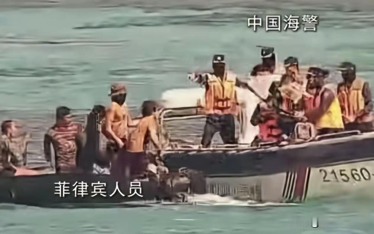 菲律宾非法人员被我海警爆头，韩国网友给出犀利回答：太丢人！
南海仁爱礁又一次让世