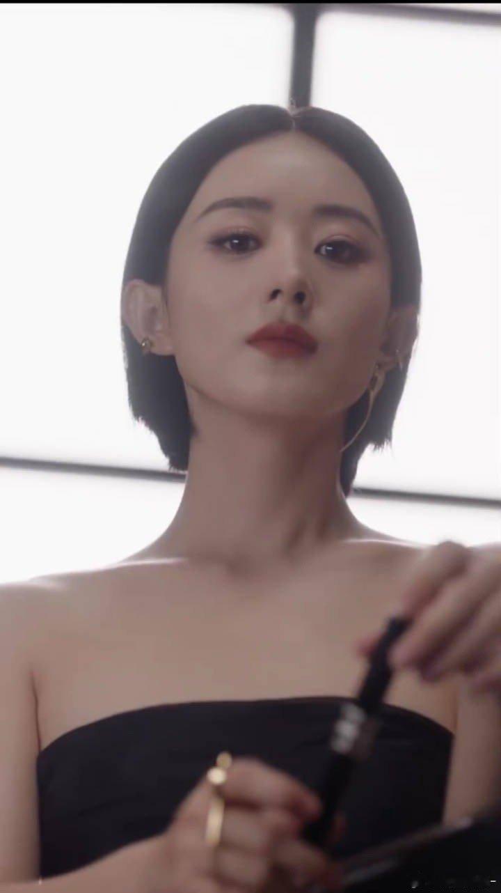 每天爱丽多一点，晚安😴 ​​​