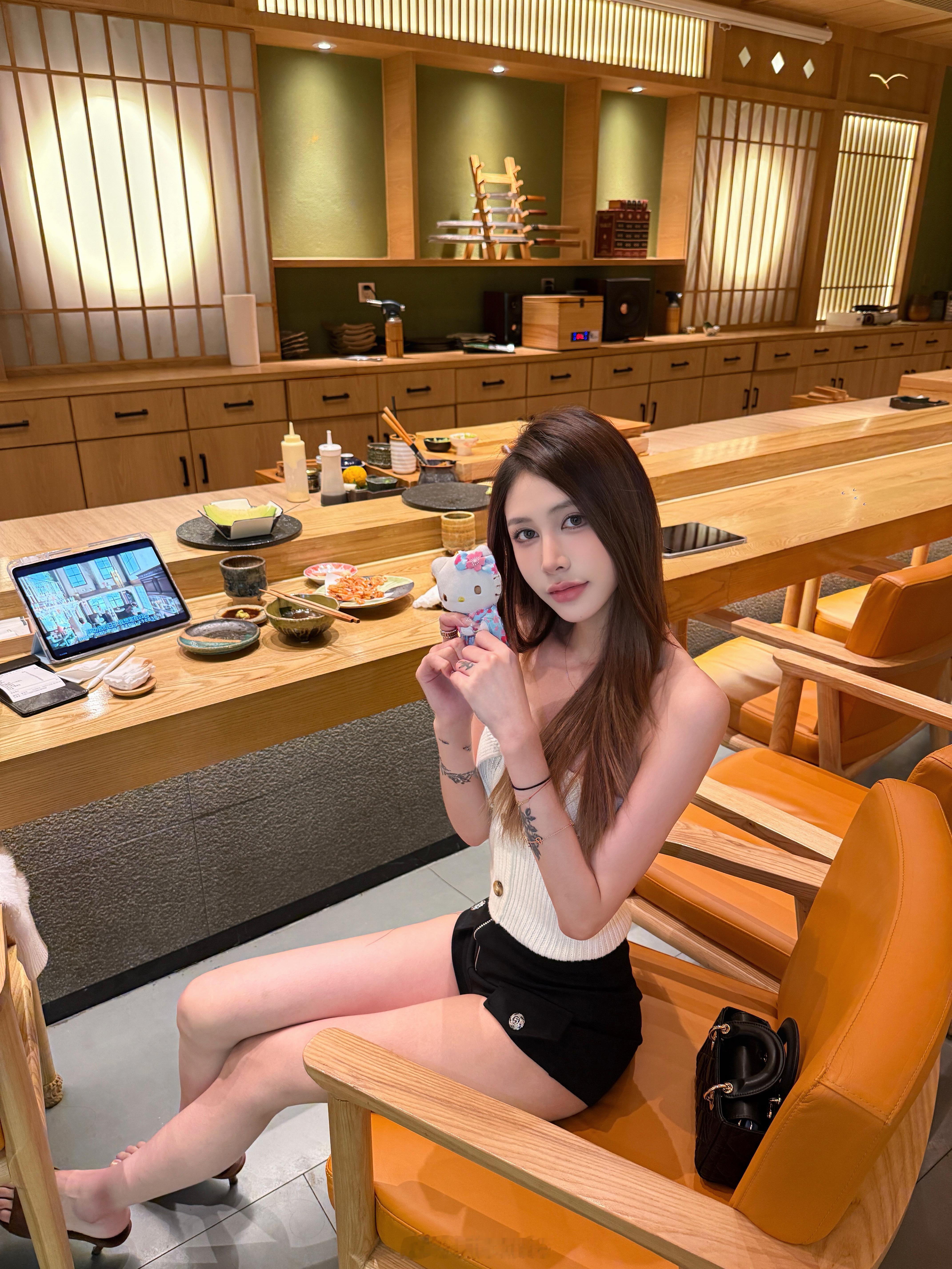 与其让情绪作祟 不如让肚子饱胃 