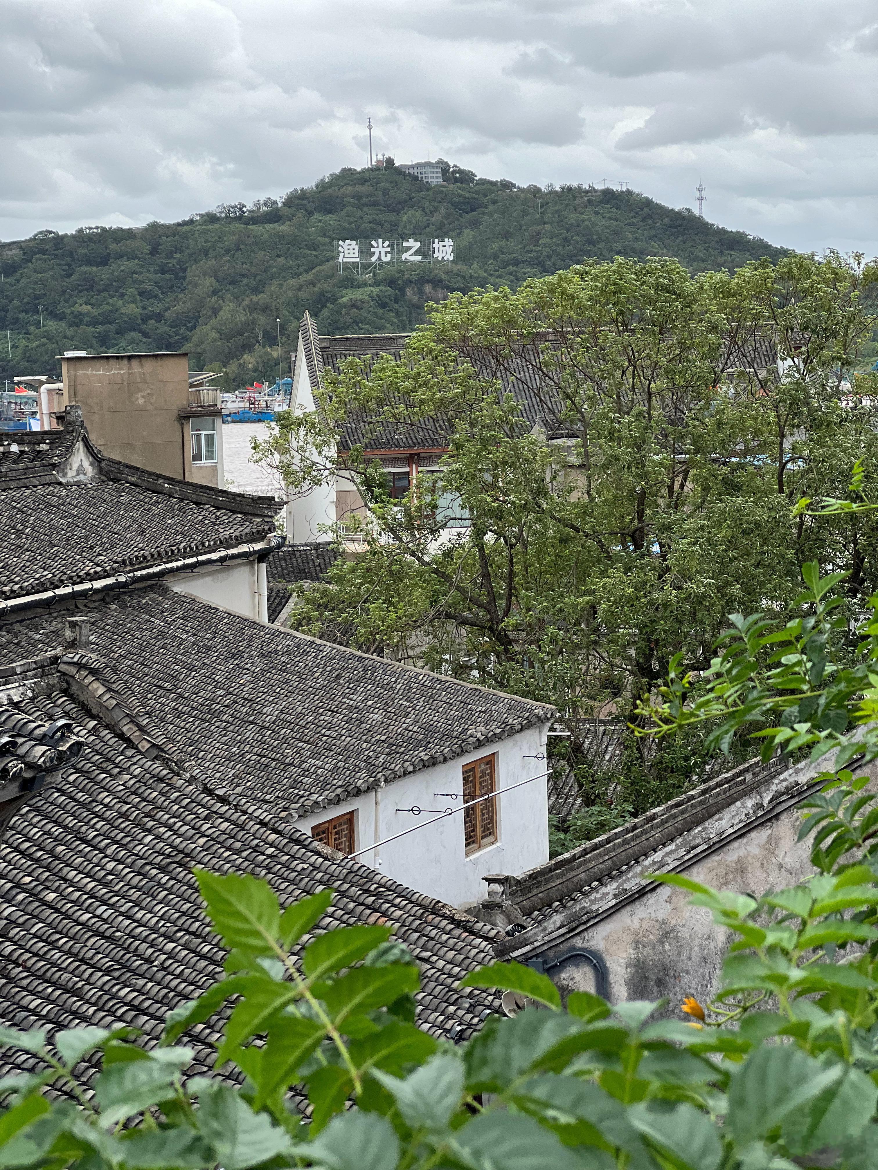 国庆节后记.10月2日【勇气和爱意不可再生，我要一生向前!“没有什么能比得上你在