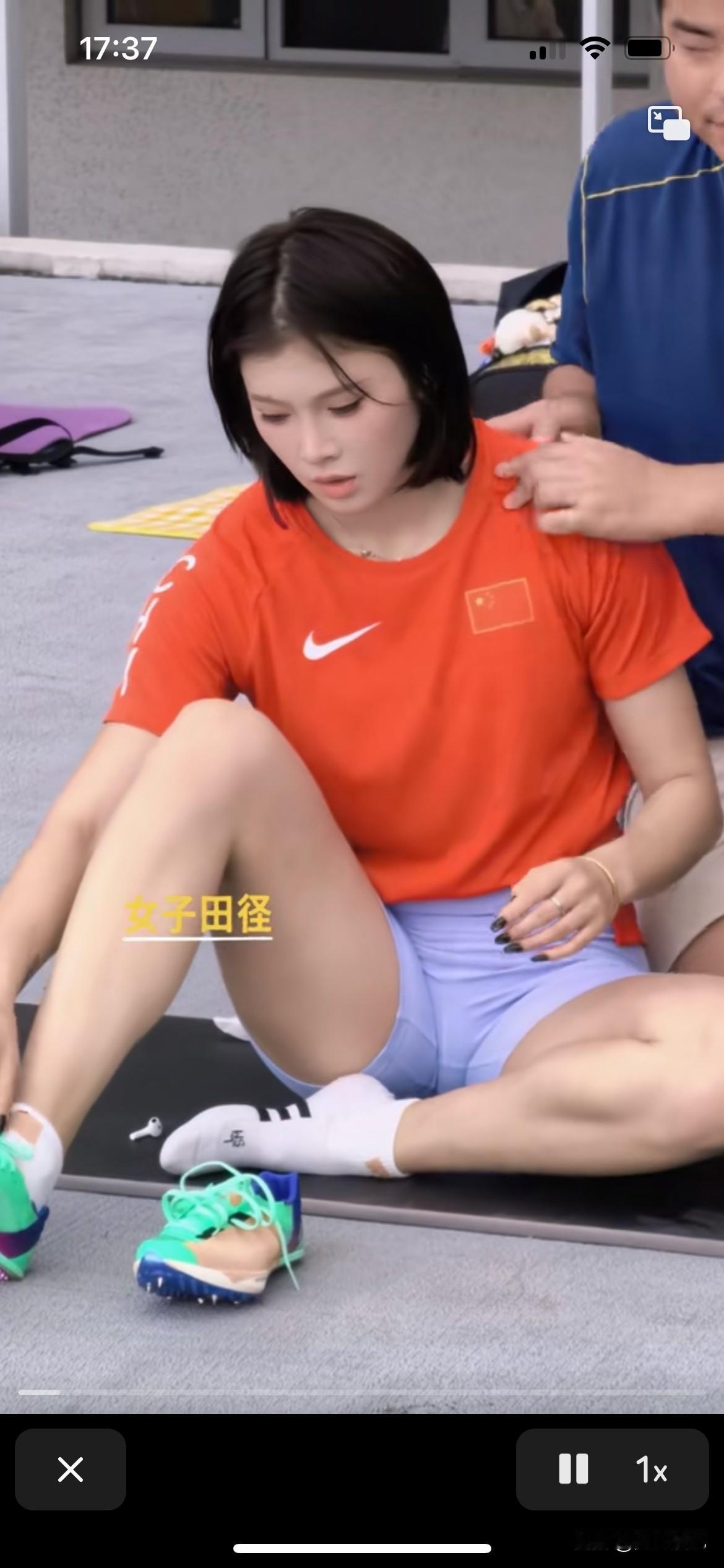 吴艳妮老师全身都是伤痛，还在为国争光，自己的身体从来没有人关心过，只是现在很多人