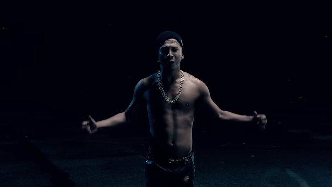 TAEYANG 12年前，BIGBANG 成员TAEYANG发行了现象级Solo