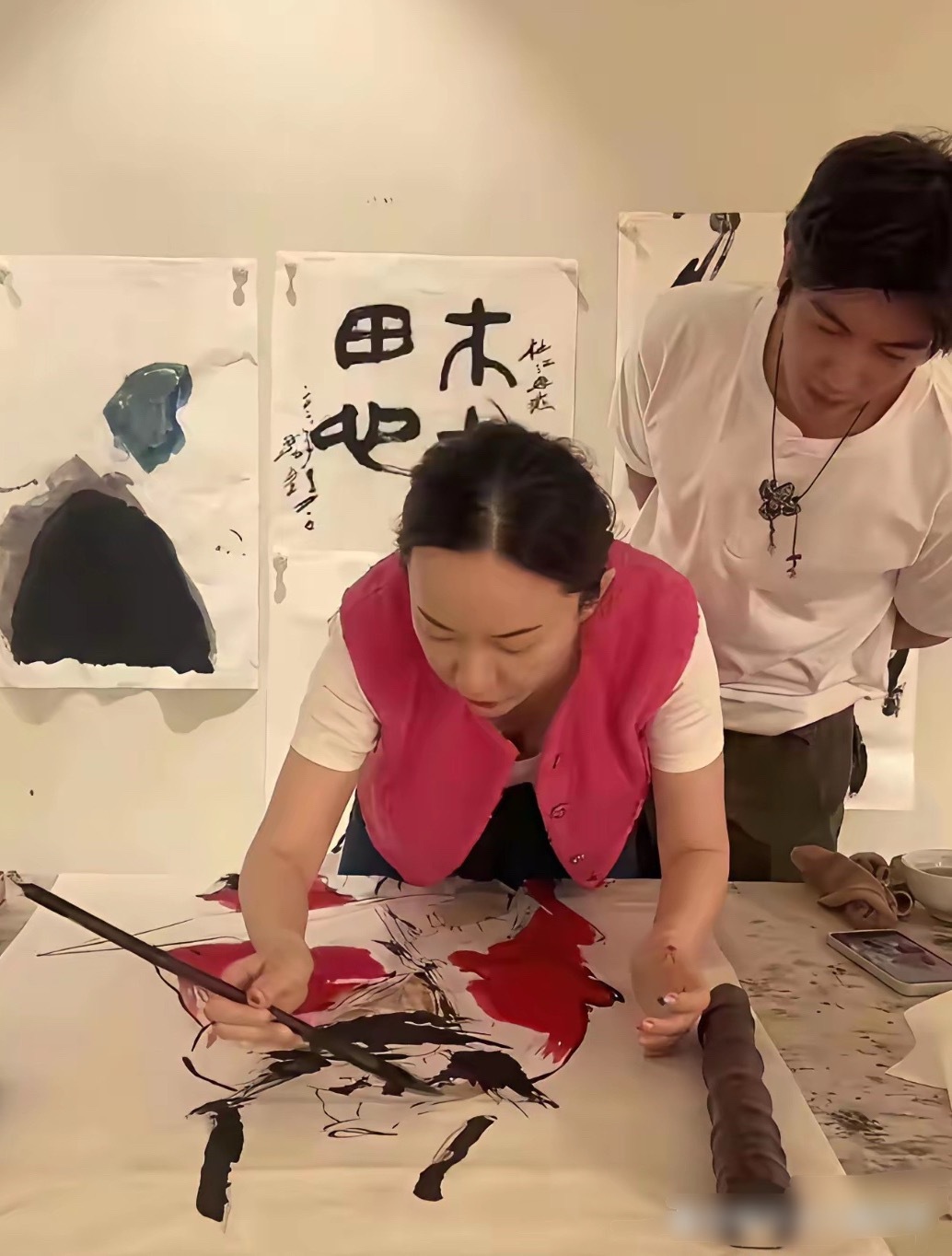 霍思燕的绘画水平，可以跟王诗龄一较高下了。 