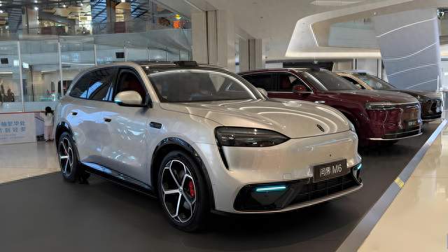 问界M6 VS M7选购对比：预算26-30万，五座与六座家用车型怎么选