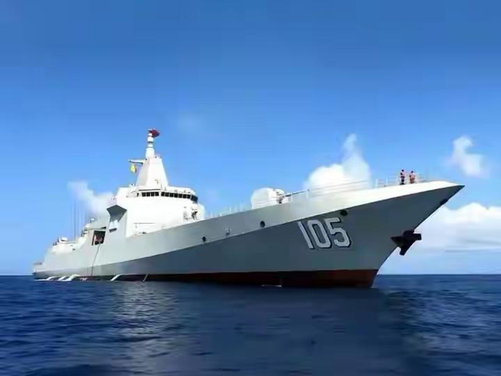 055大驱：海上的“移动军火库”，凭啥让对手不敢轻举妄动？

要说现在咱海军最提