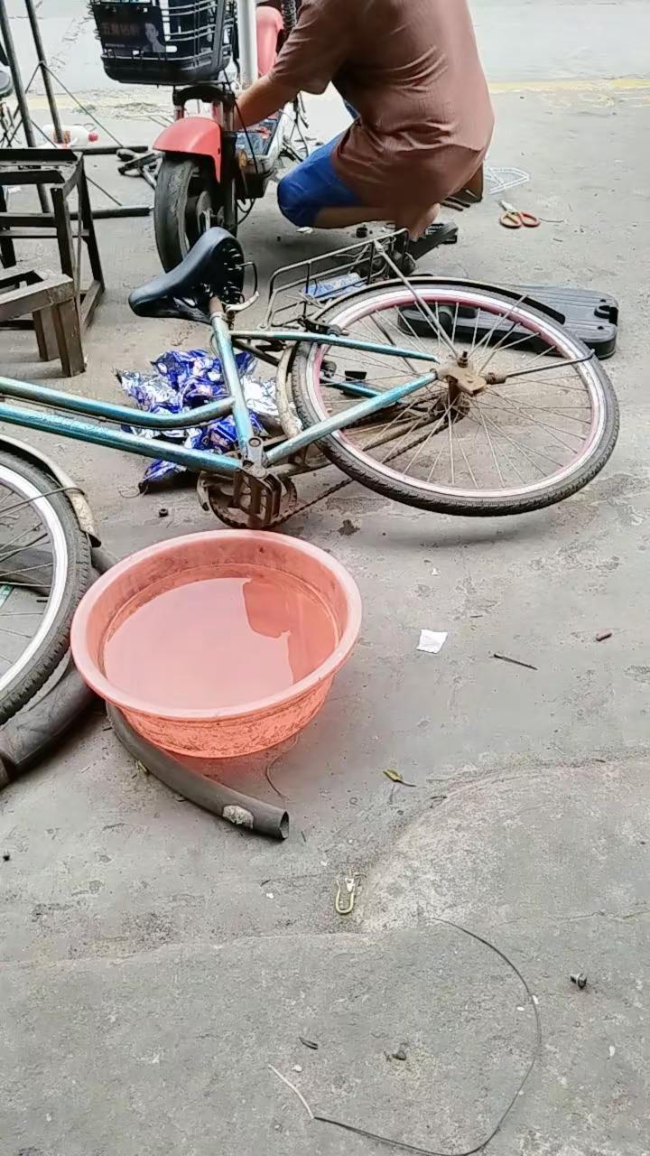 挣钱好苦！花钱更苦。玩法合伙人计划