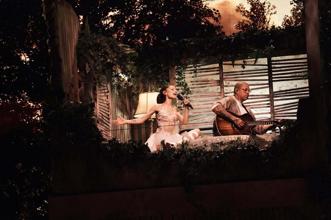 Ariana Grande 团队分享全新巡演『the eternal sunsh