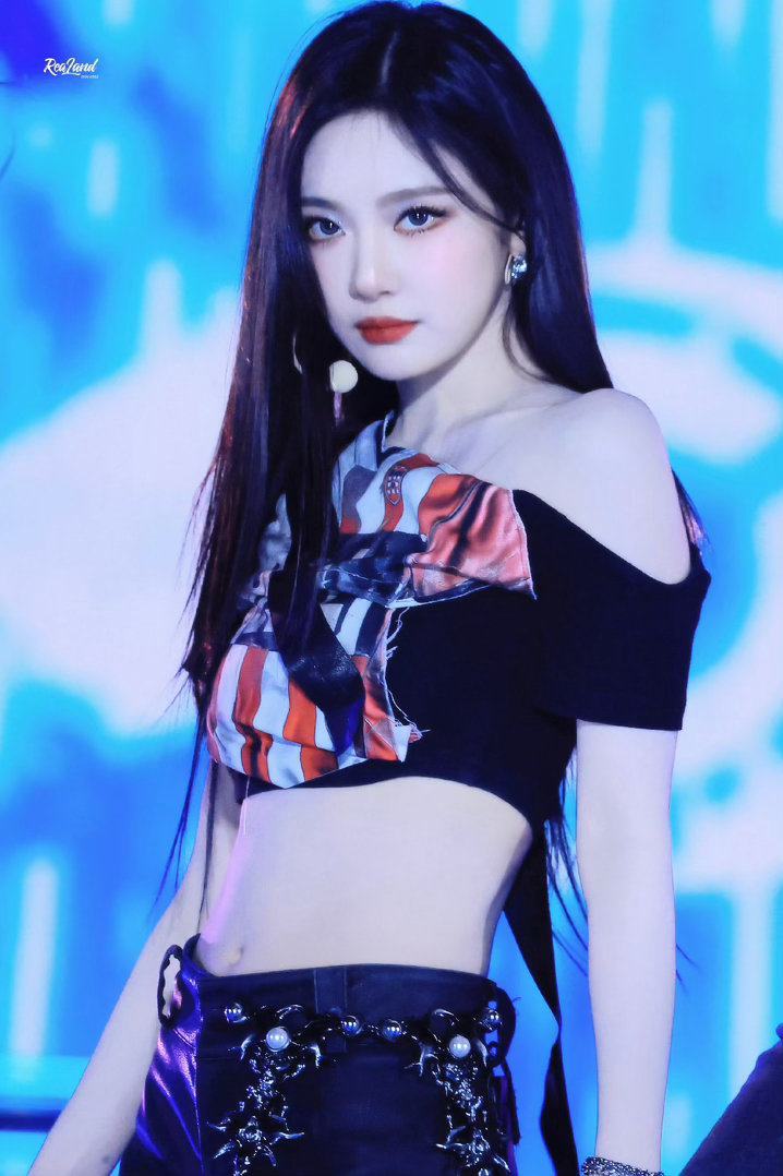 辛迪瑞拉cp粉发的宁艺卓辛迪瑞拉cp粉发了宁艺卓 女王👸！ 