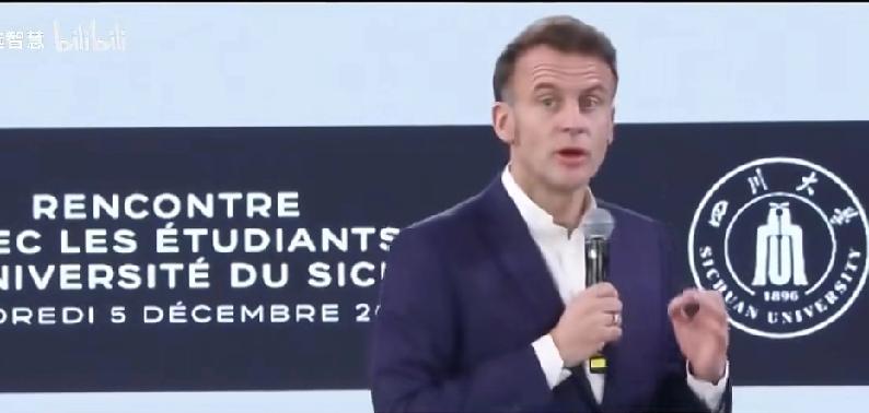 马克龙意犹未尽的结束了在东大的访问，
回国后专门用中文发朋友圈，“感谢中国如此热