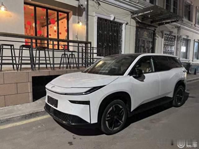 家用MPV别乱买！实测丰田赛那，金九银十凭什么持续热销