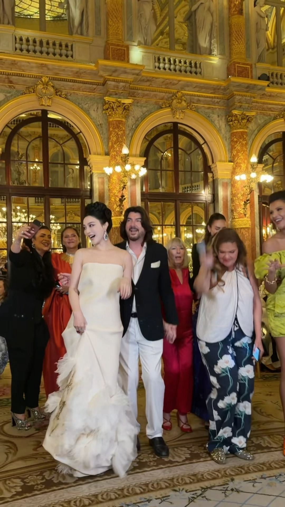 巴黎之夜，一场与Stephane Rolland的璀璨盛宴，不醉方休！ 