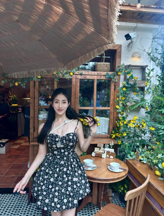 5点的宅言言是幸福的 ✌️