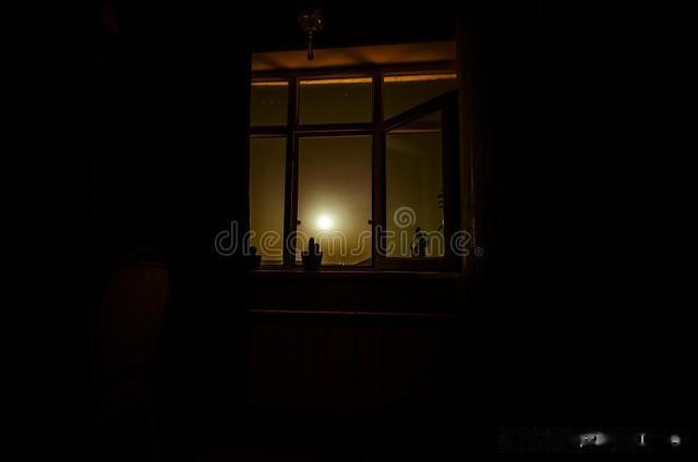 13首古诗词，写尽了人生几十年的各种各样的孤独
以上是关于孤独的古诗词，其中包括
