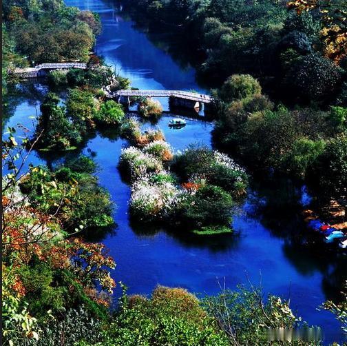 【黄海九寨沟】黄海九寨沟蕴含了上万年的东夷古文化。它水秀山清，绿波翠影，古木参天
