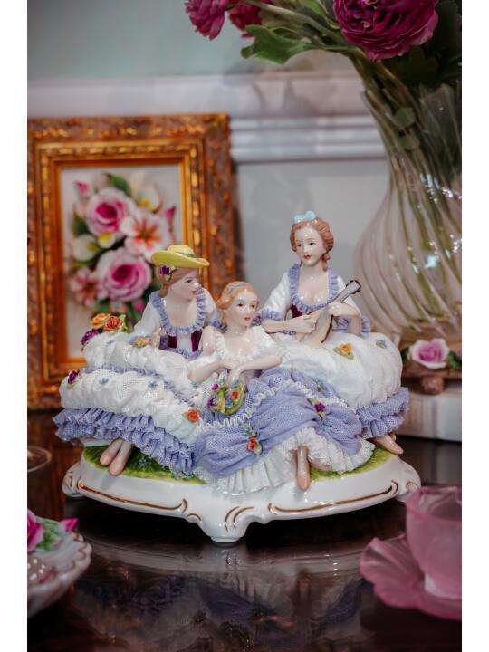 🌸三姐妹蕾丝瓷偶，高级百搭✨