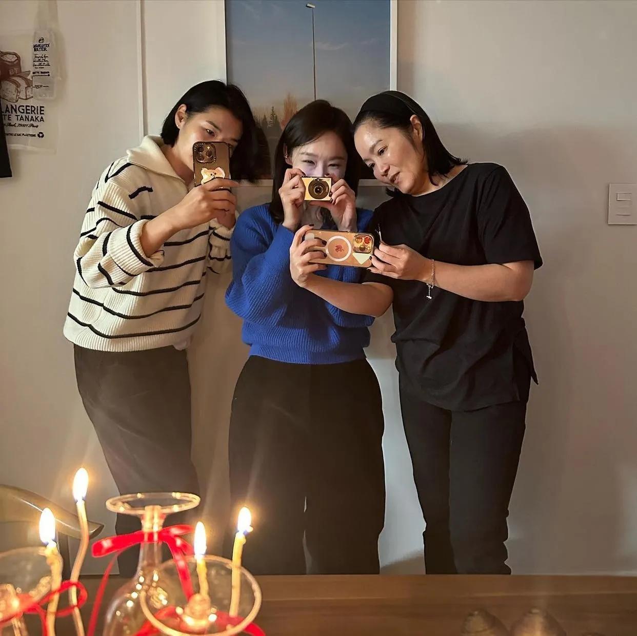 宋慧乔大家不会陌生，韩剧中代 表人物，作品有《蓝色生死恋》《浪漫满屋》等。她个子
