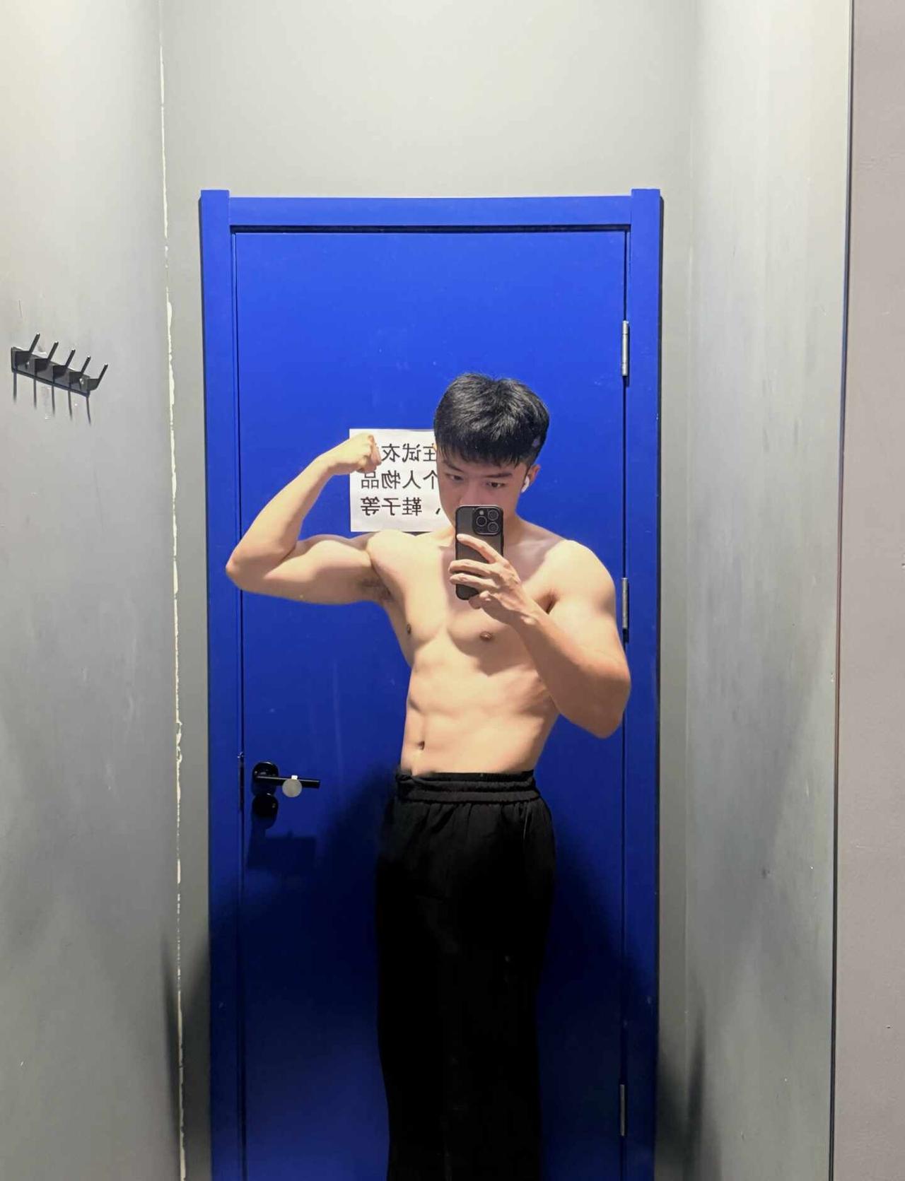 今天也当一回光线战士🤓
珍惜开学前这段自由支配的时间