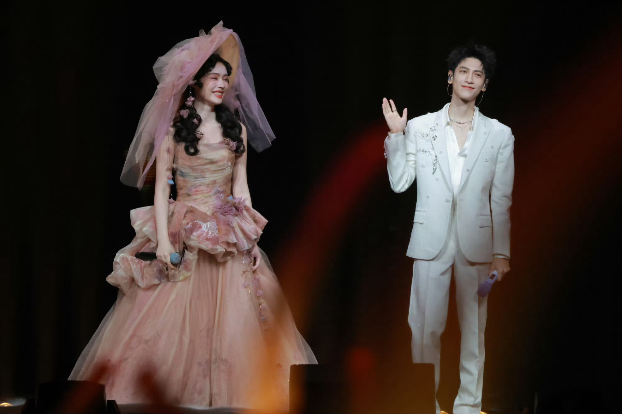 罗云熙林允对唱宿命感拉满 谁懂啊！光听他倆声音缠绕对视，糖刀就发完了，宿命感绝了