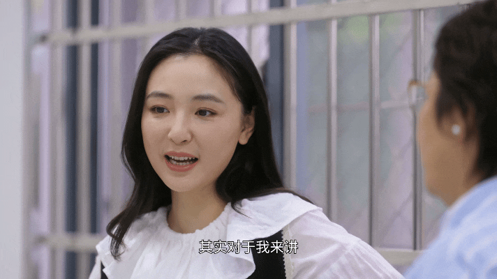 吴倩在《她的房间》回应了复婚传闻坚定的表示没有复婚这一说，之前被偶遇也是孩子的爸