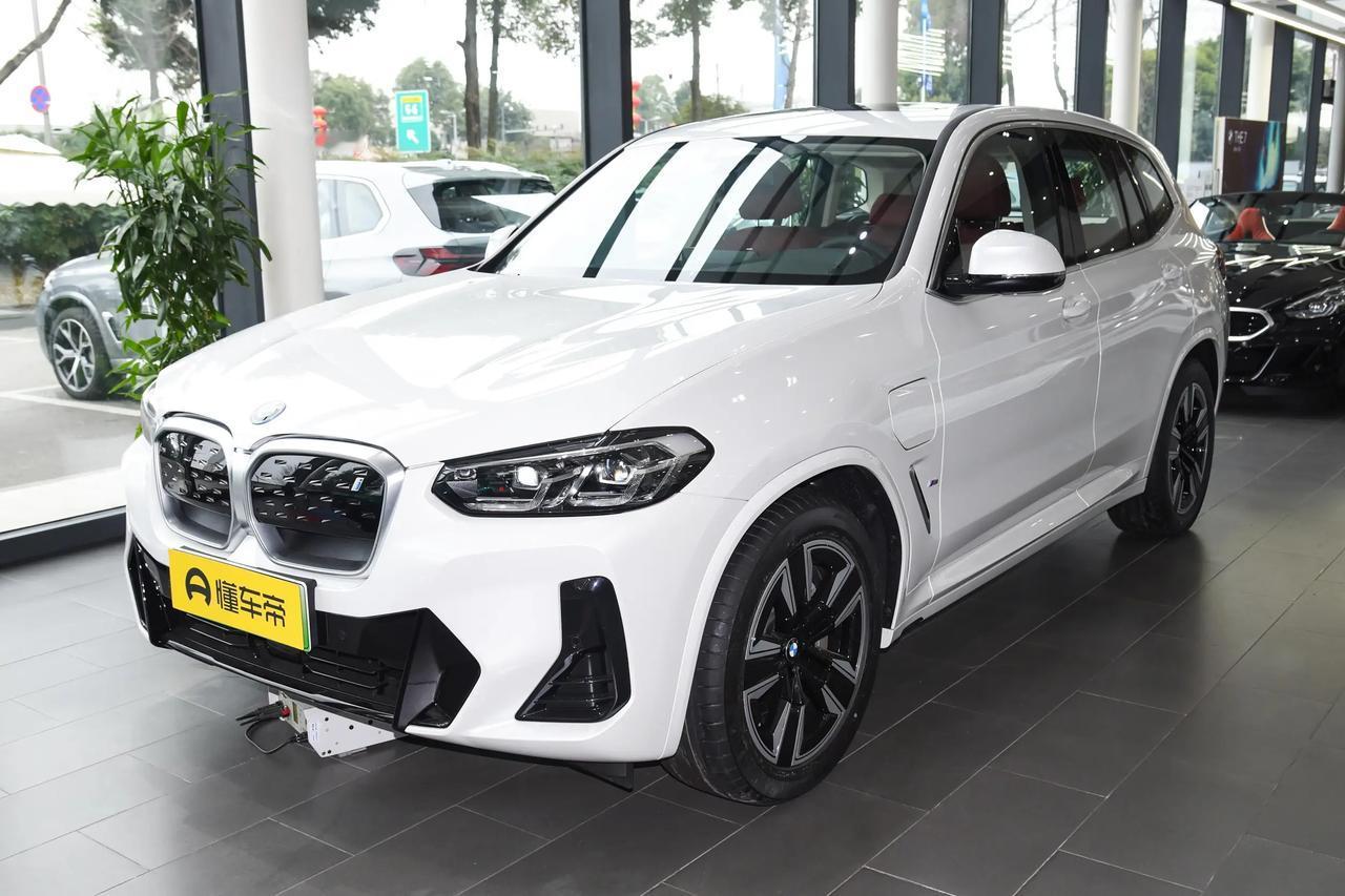 【新能源丨新车】全新宝马iX3上市，推出两款配置，指导价40.5万、44.5万，