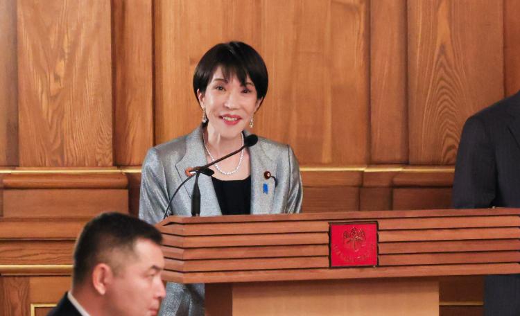 发生了什么？12月22日，高市早苗一天内会见了4位日本前首相：麻生太郎、石破茂、