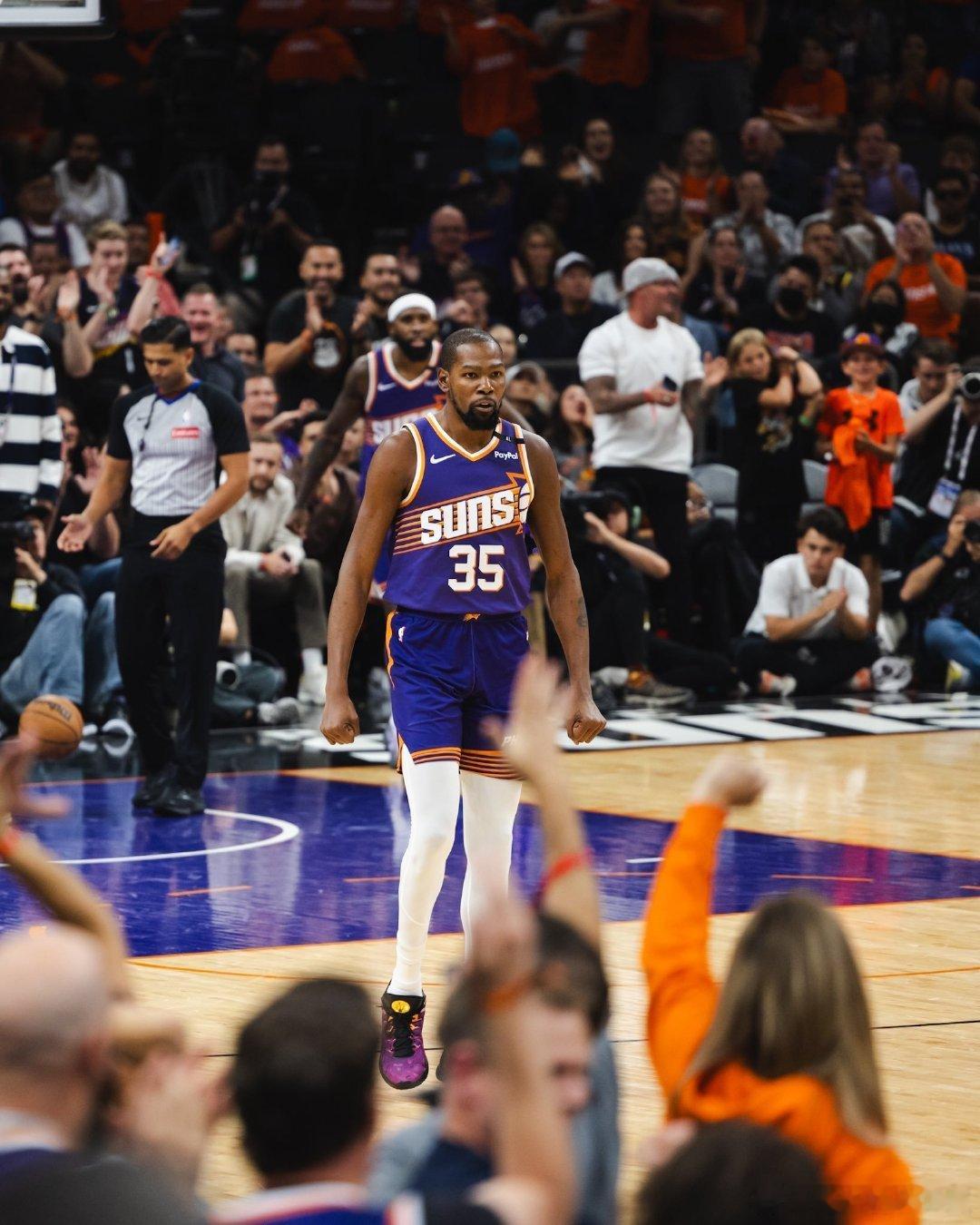 Windhorst：“我98%确定杜兰特下赛季不会留在太阳。多支球队对他感兴趣，