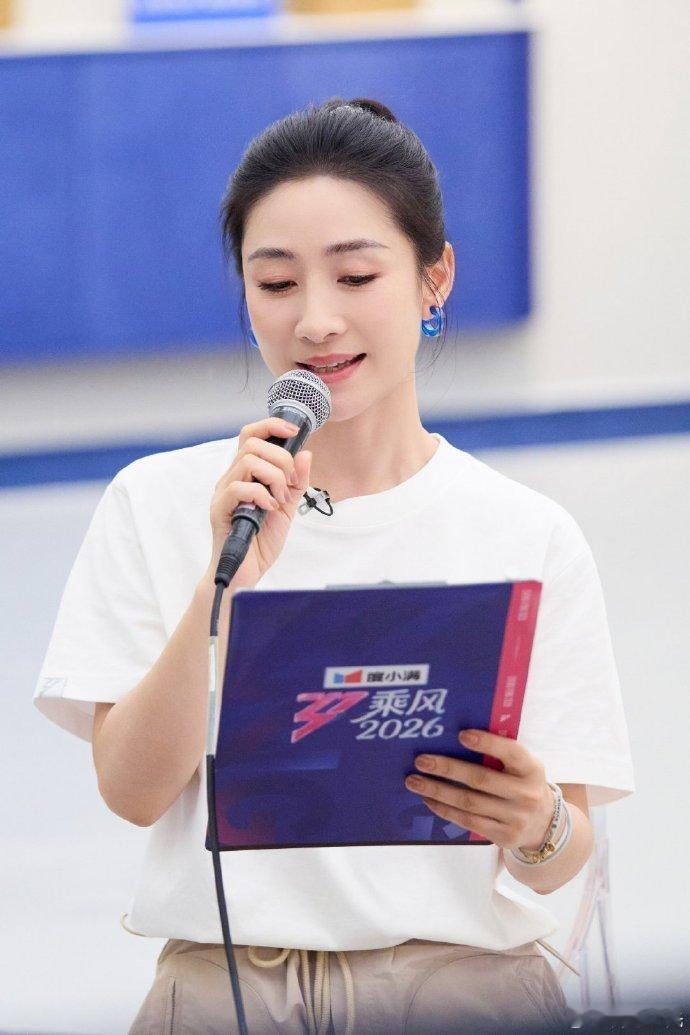 陶昕然宝娟嗓人传人乘风2026精准复刻安小鸟！乘风姐姐们集体宝娟嗓，人传人现象笑