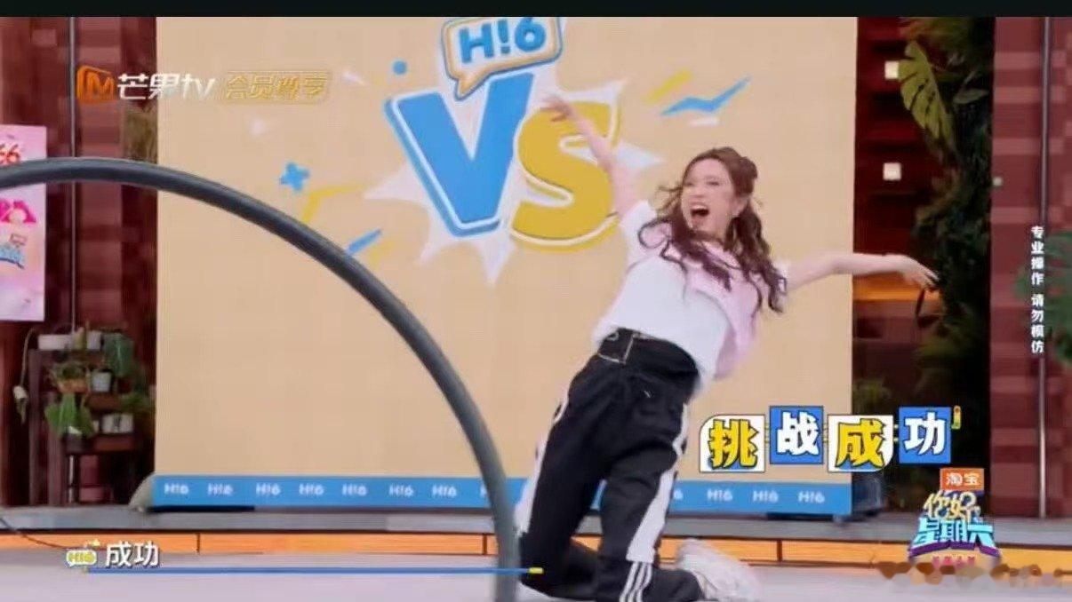 李雪琴张雅琪神级配合  你好星期六谁能想到两人初次搭档，李雪琴张雅琪零磨合通关圈