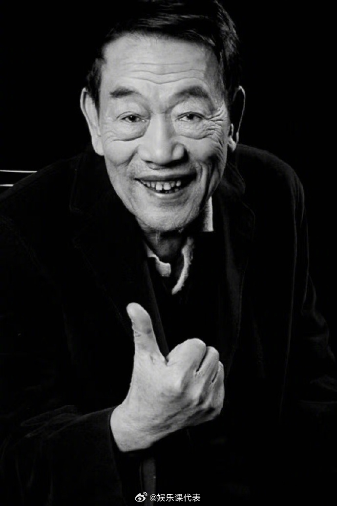 相声表演艺术家杨少华去世 ​​据，今天下午，记者在相声演员、天津知名相声主持人小