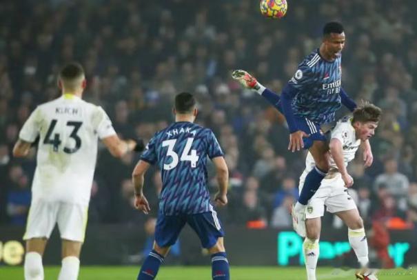 今日23：00，英超第12轮的一场关键战役将在埃兰路球场打响。 ——两支正处于截