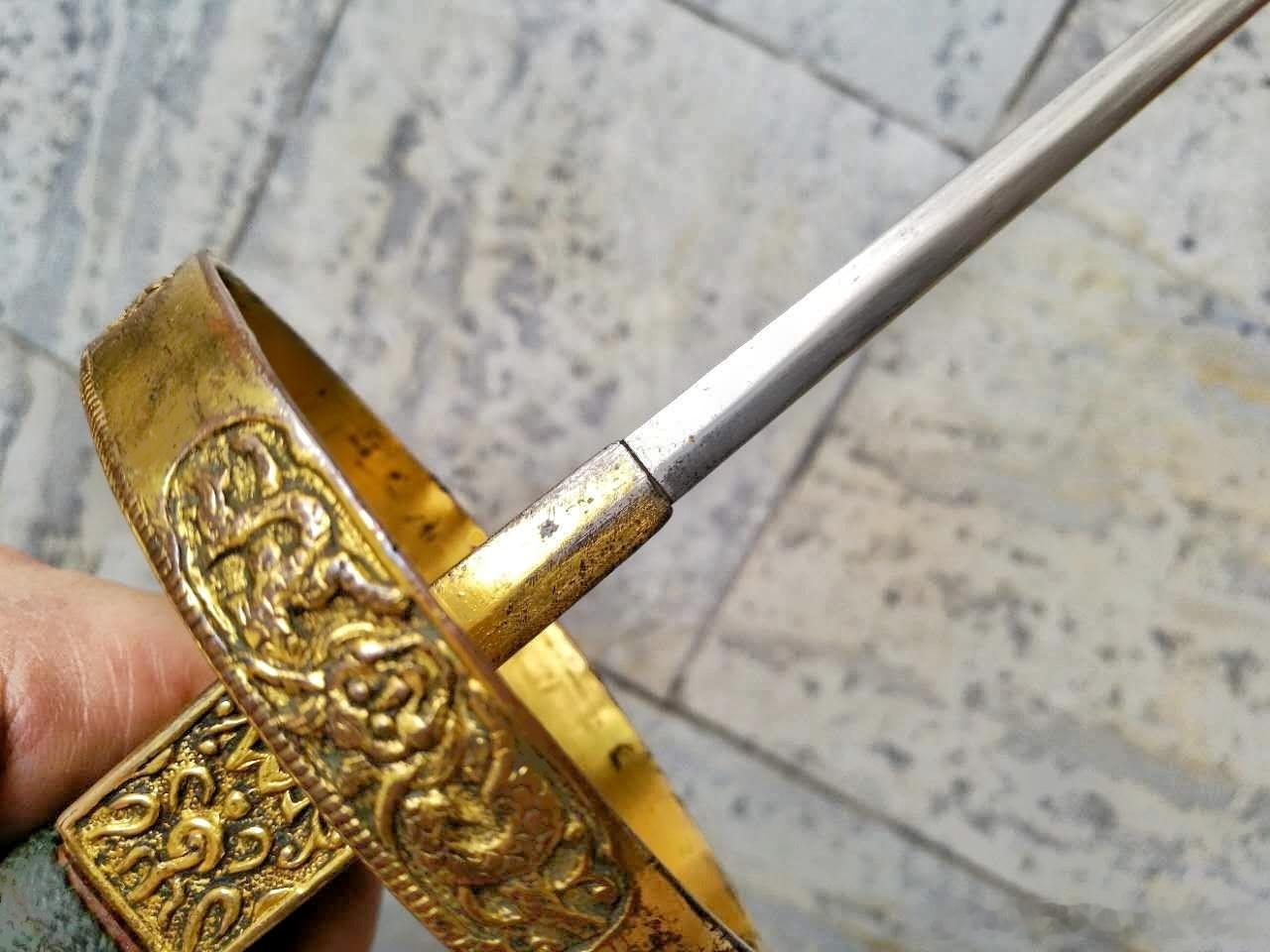 历史文物收藏刀剑论坛旧影之那些可遇不可求的精品刀剑1      这些年很多复刻刀