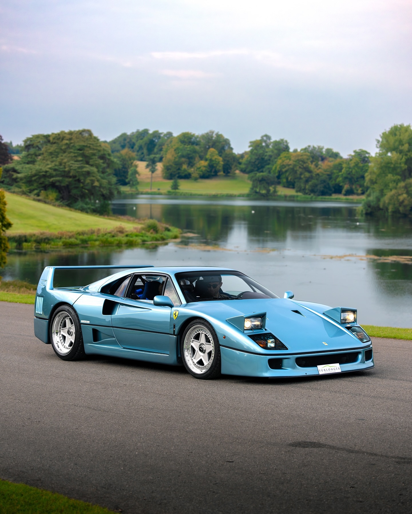 Ferrari F40#法拉利##法拉利f40##汽车# 这个配色的法拉利F40