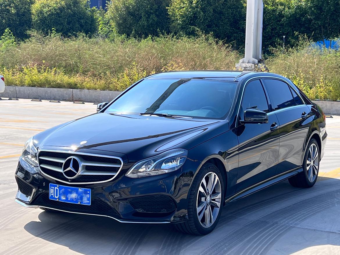 新到16年的E260L运动版，本地私家一手车，精品车况，上下班代步，内饰成色非常