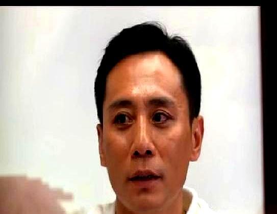 96级中戏班，女生先赢，男生后追，28年没散场。
 
当年八朵金花一毕业就冲顶，