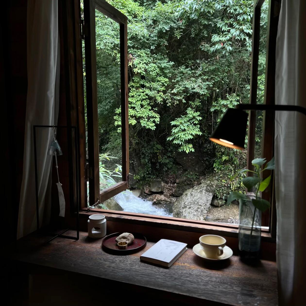 𝙒𝙚𝘾𝙝𝙖𝙩｜背景图｜氛围感一窗揽尽四季温柔，柔光、花海、溪流、海边