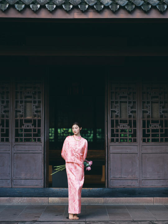 中画幅的空间感具象化了