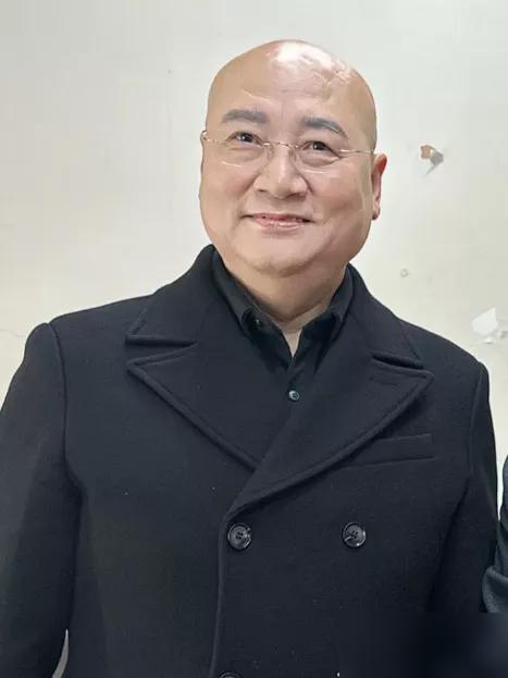 迟重瑞的“幸福秘诀”？你没看错，那不是尊重，是驯服。他口中每天全家共进晚餐，互相